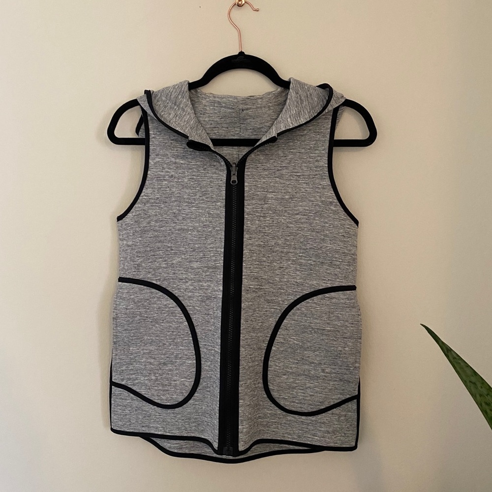 Lululemon Insculpt Vest